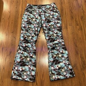 Under Armour Snow Pants Womens Medium Coldgear Infrared Ski Snowboard *Tear*